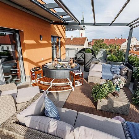 Buekk Penthouse, Panorama Jacuzzival Lejlighed Miskolc Eksteriør billede